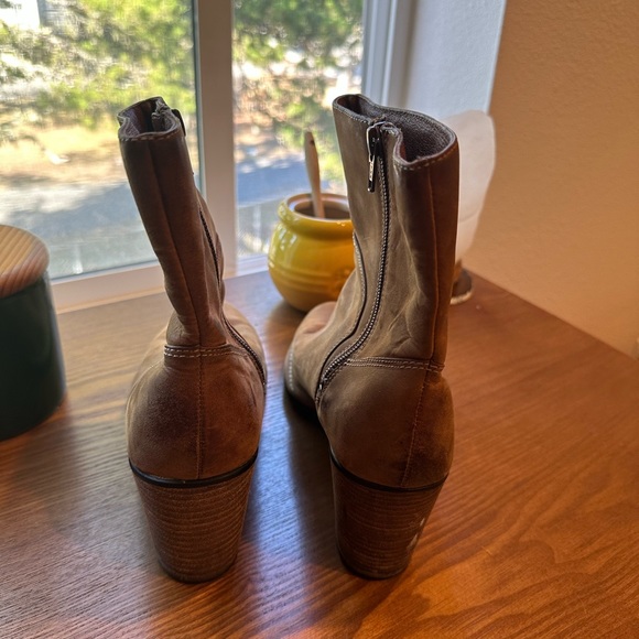 SOLD - Picture 9 of 13